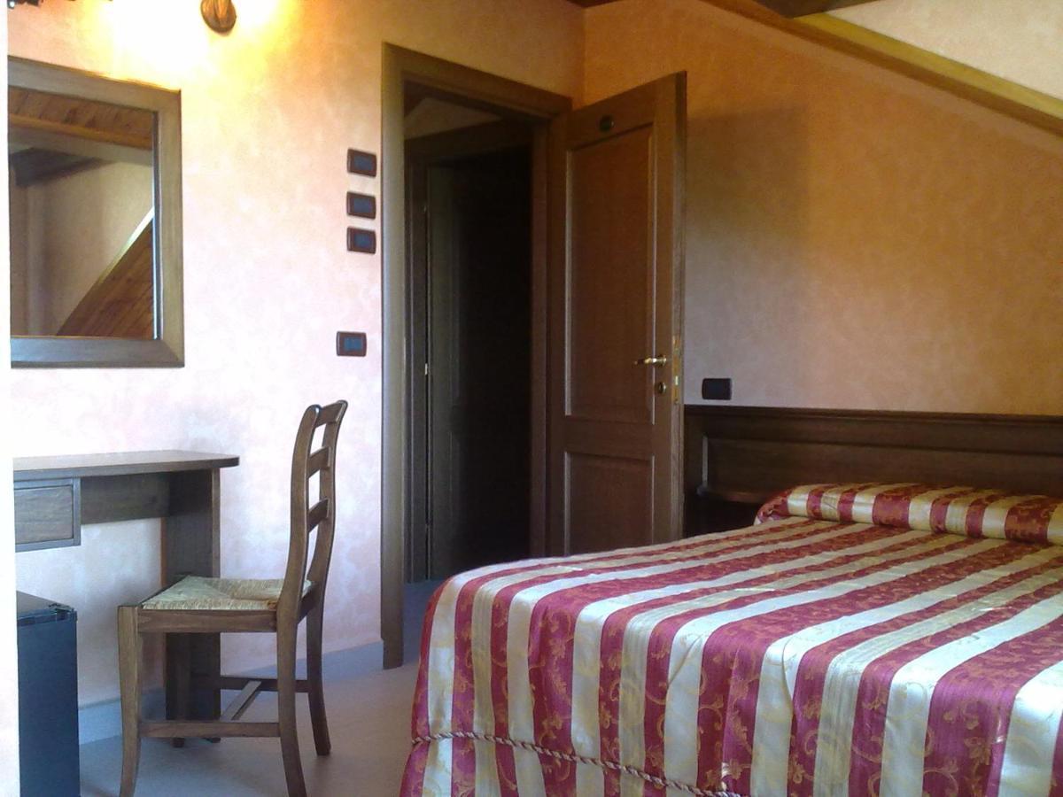 Hotel Belvedere Minucciano Buitenkant foto