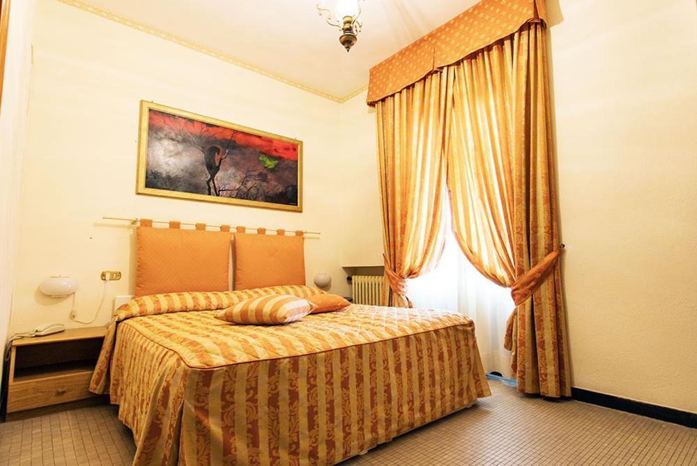 Hotel Belvedere Minucciano Buitenkant foto